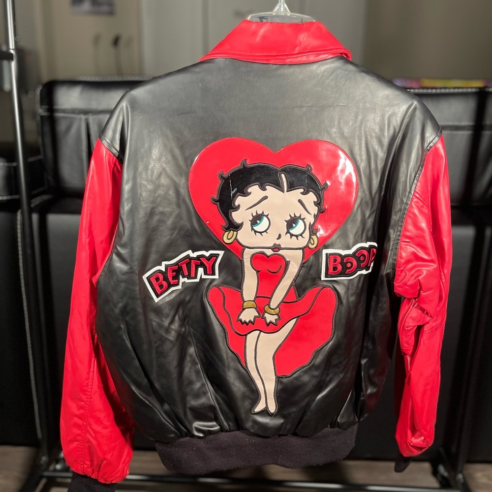 🛑 Betty Boop Authentic Black and Red Varsity/Bomber Jacket - Size M